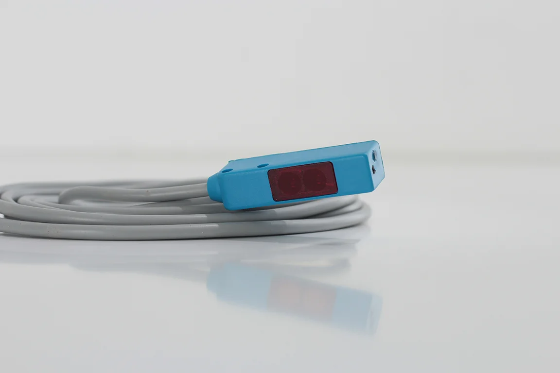 Eltrotec B 989 SP Polarize Reflektörlü Fotoelektrik Sensör