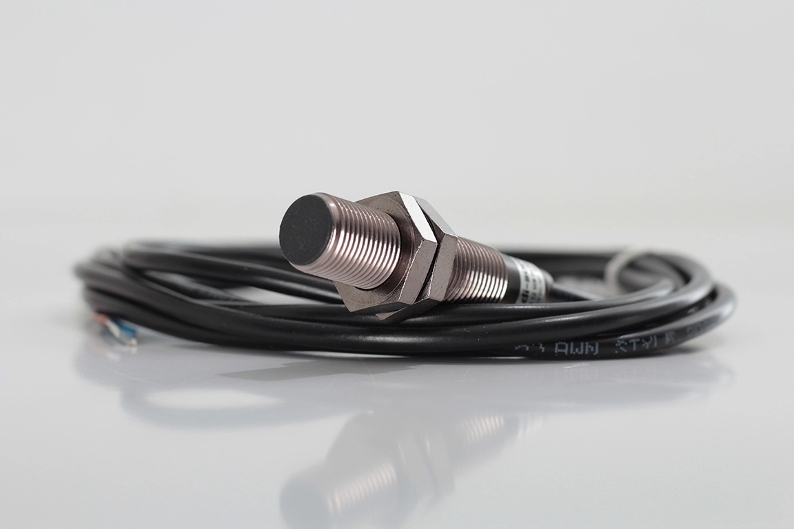 Di-Soric DCBK 12 MB 04 NS-3 | M12 indüktif sensör