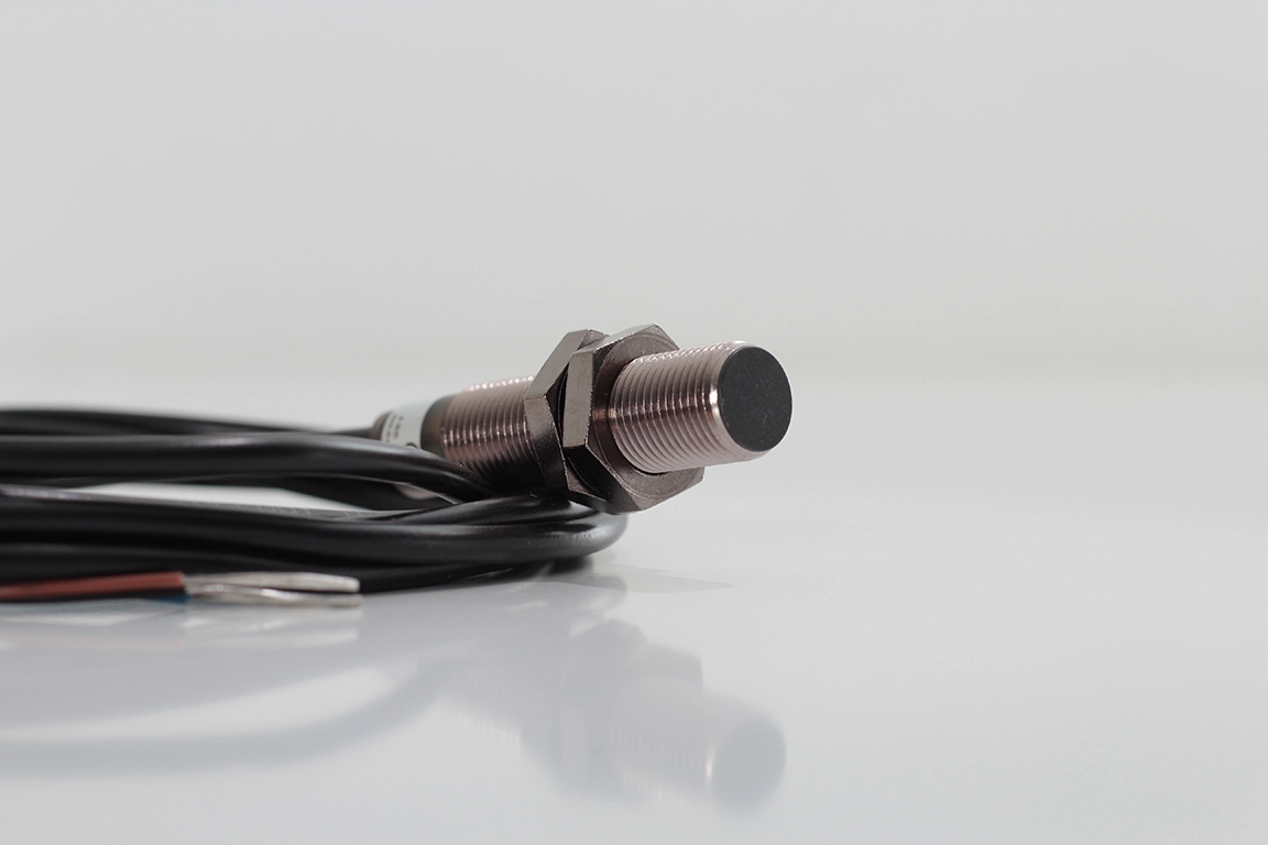 Di-Soric DCBK 12 MB 04 NS-3 | M12 indüktif sensör