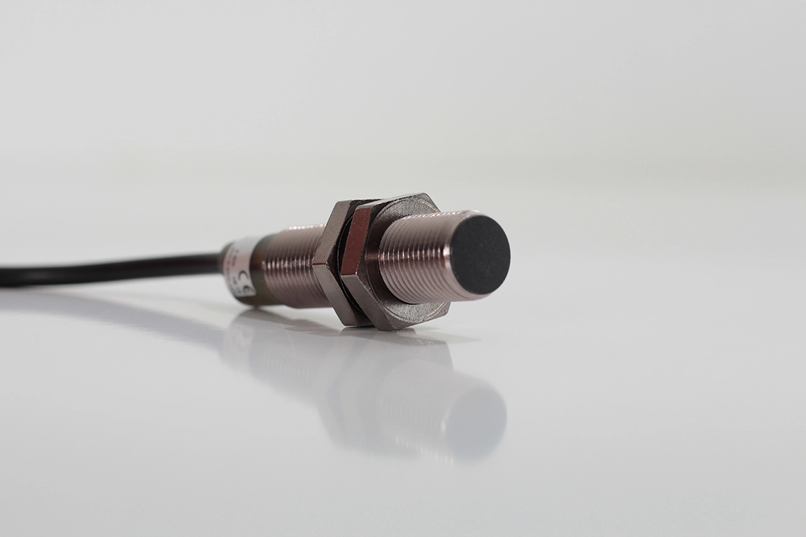 Di-Soric DCBK 12 MB 04 NS-3 | M12 indüktif sensör