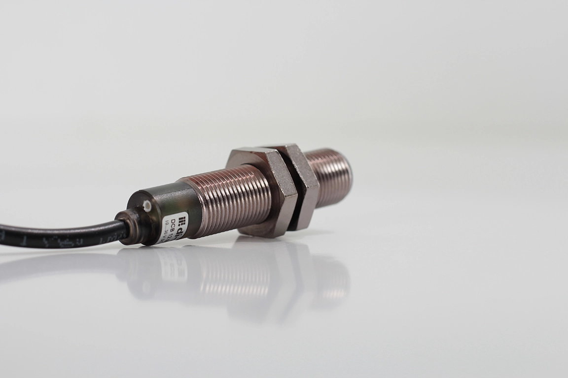 Di-Soric DCBK 12 MB 04 NS-3 | M12 indüktif sensör