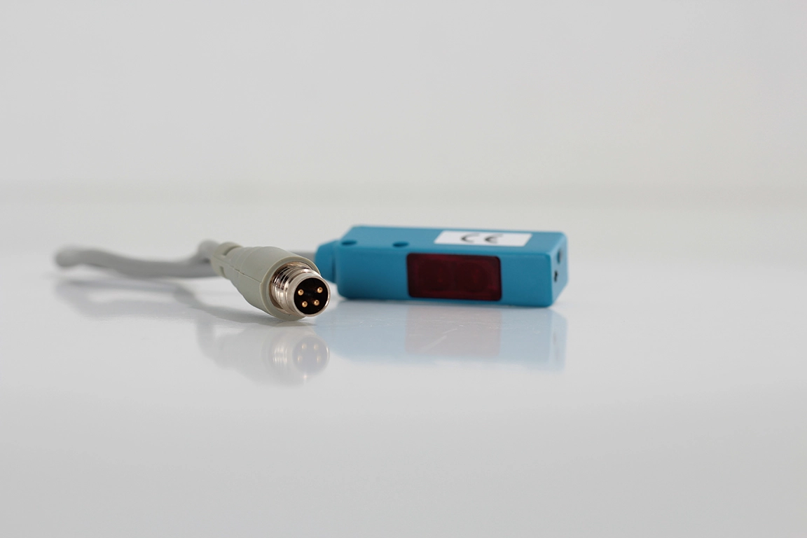 Eltrotec B C0 989 SP Polarize Reflektörlü Optik Sensör