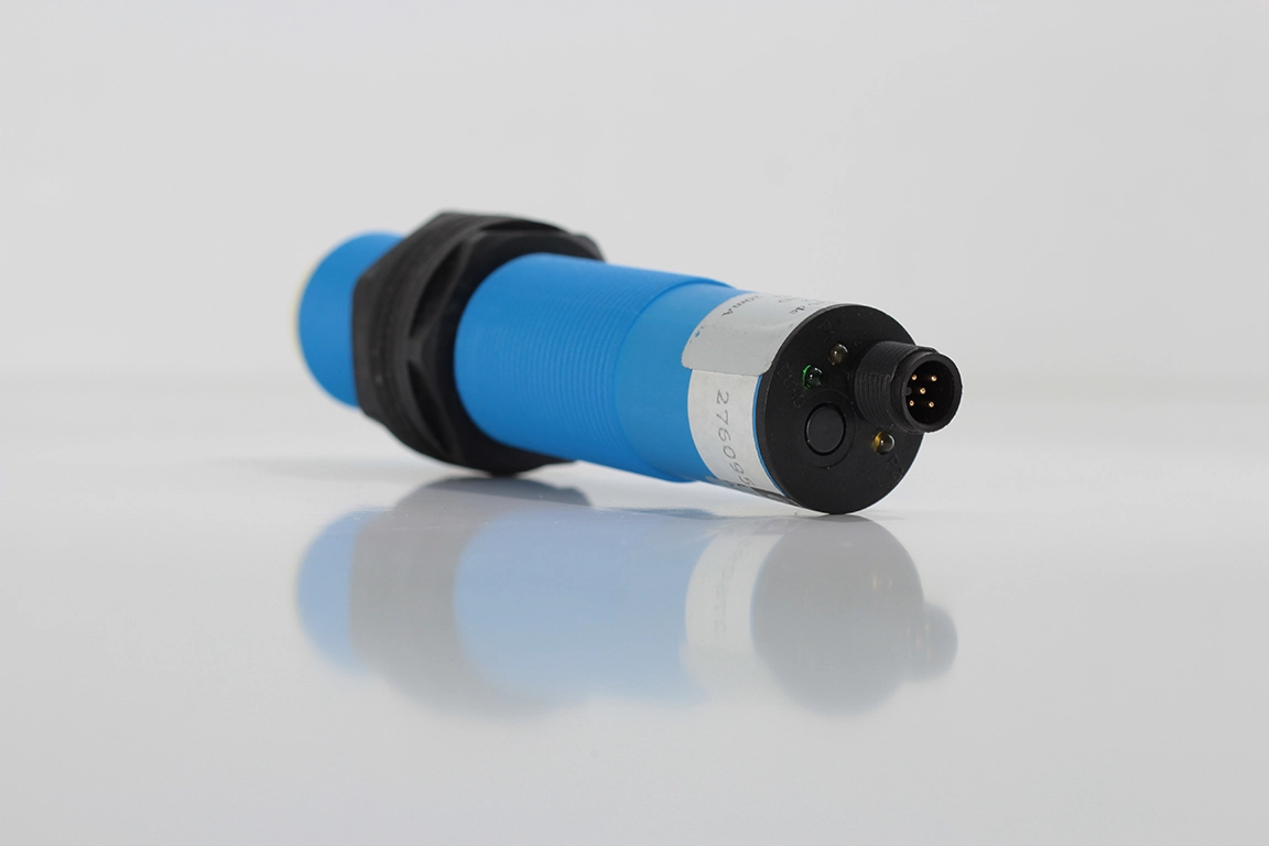 Eltrotec US4-M30-AAP-25200 M30 Ultrasonik Sensör