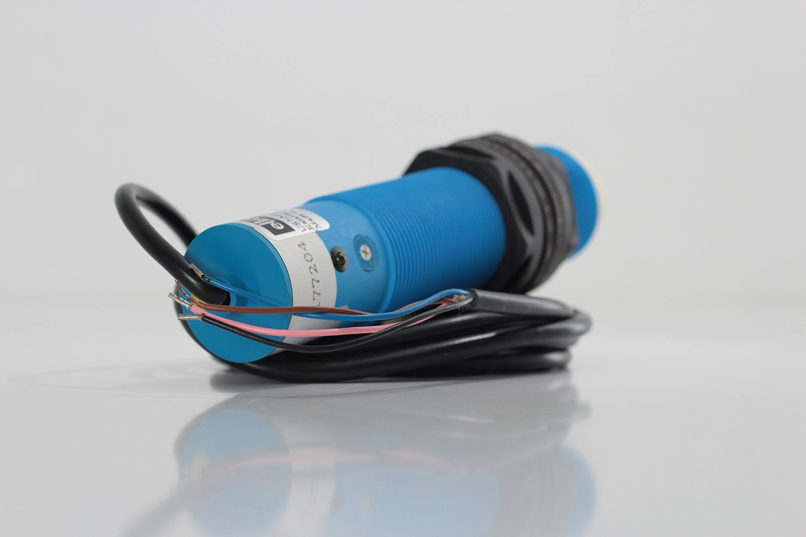 Eltrotec US7-M30-SC-30250 M30 Ultrasonik Sensör
