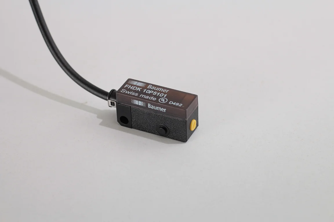 Baumer FHDK 10P5101 | Arka Plan Bastırmalı Sensör