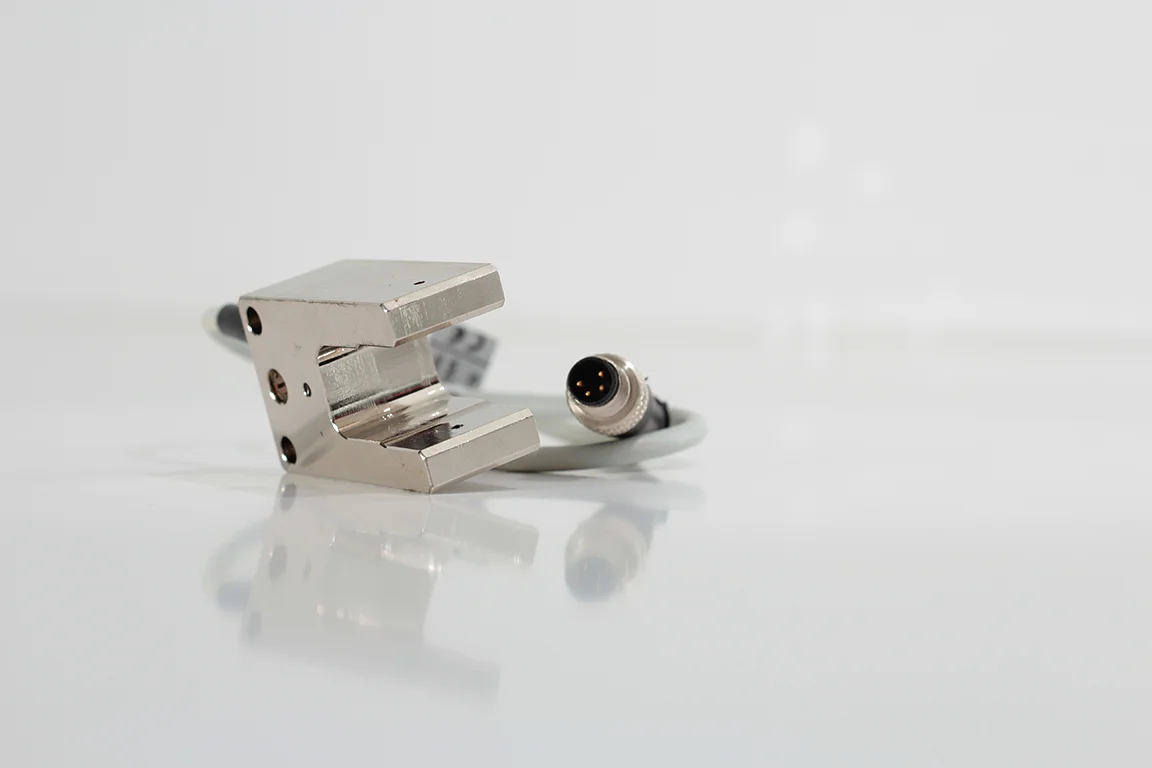 AECO FT13-CF Çatal (Fork) Optik Sensör — NPN (NO)