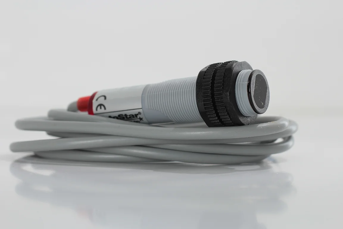 AECO FT18-ABE AC Optik Sensör - M18, 20–250 Vac