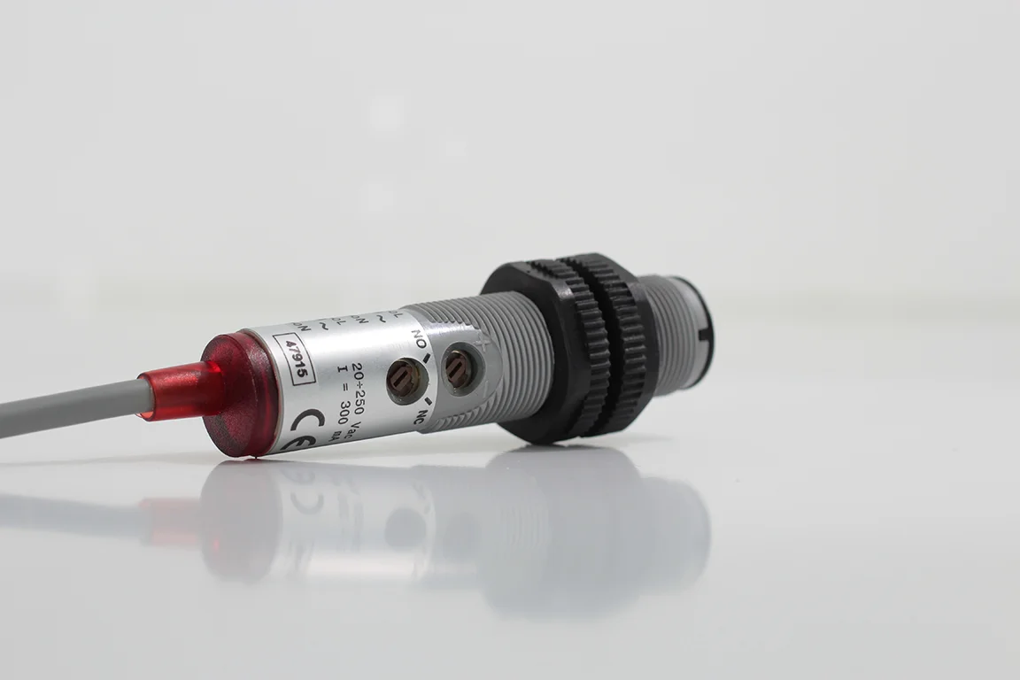 AECO FT18-AP2 AC Optik Sensör | Ayarlanabilir 20cm