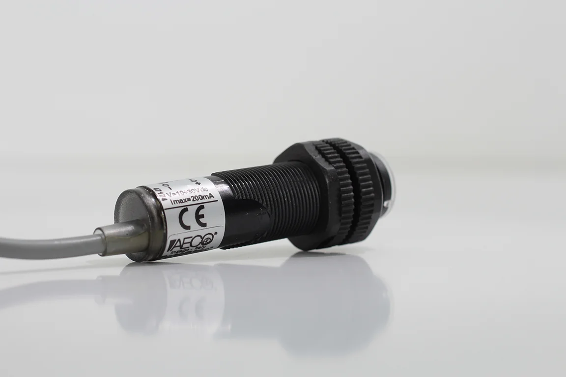 AECO FT18EL-CAR PNP NO+NC | M18 Kızılötesi Sensör