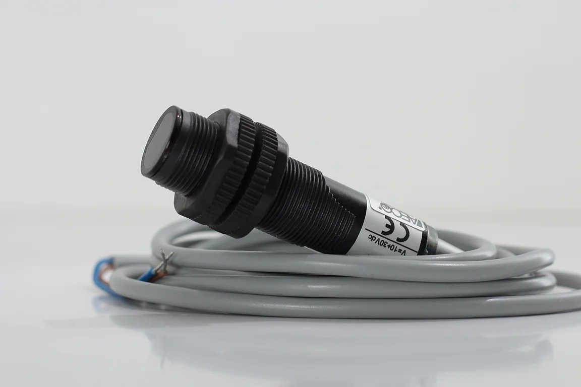 AECO FT18EL-CBE | M18 Infrared Fotoelektrik Sensör
