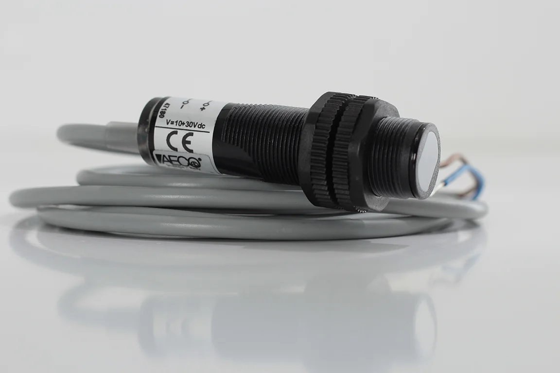 AECO FT18EL-CBE | M18 Infrared Fotoelektrik Sensör