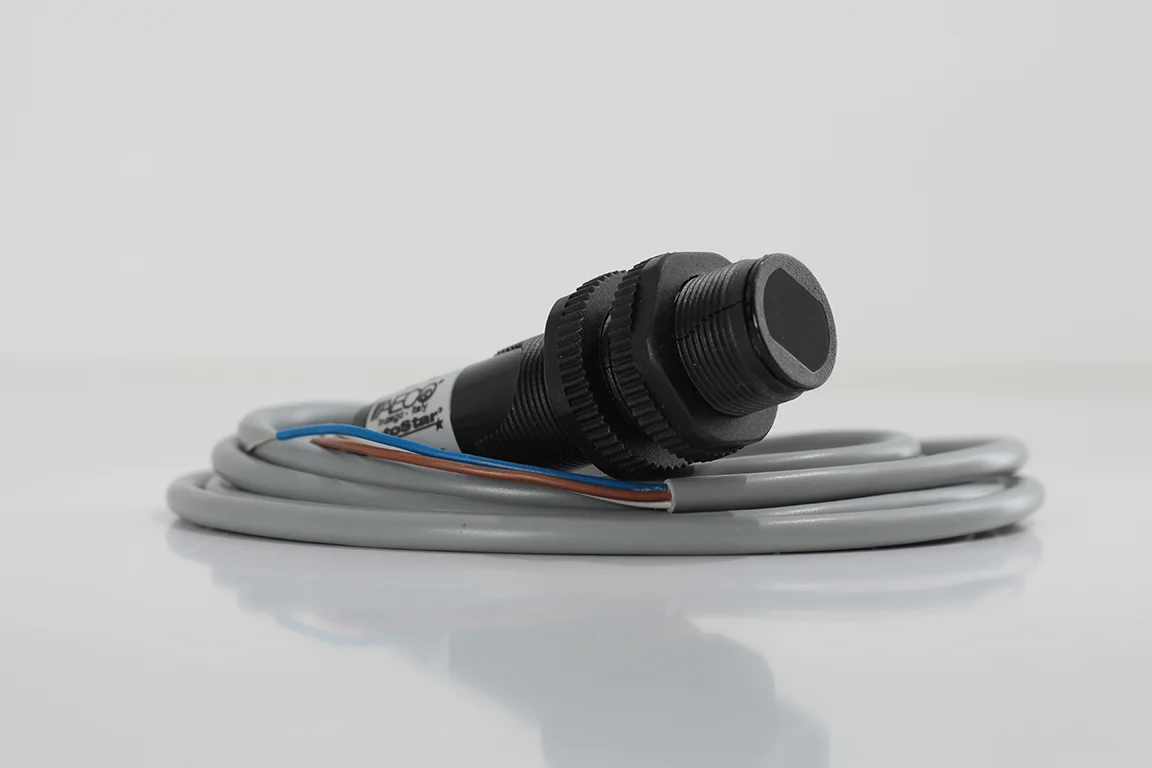 AECO FT18EL-CBR PNP NO+NC | IR Fotoelektrik Sensör