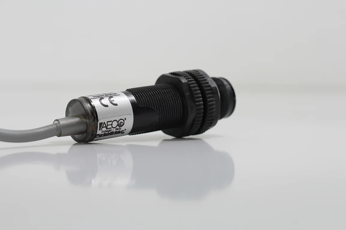 AECO FT18EL-CR PNP NO+NC | IR Fotoelektrik Sensör