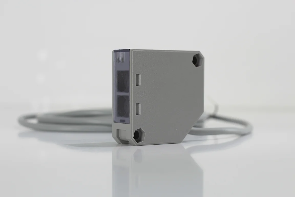 AECO FTQ-CR Fotoelektrik Sensör | PNP/NPN