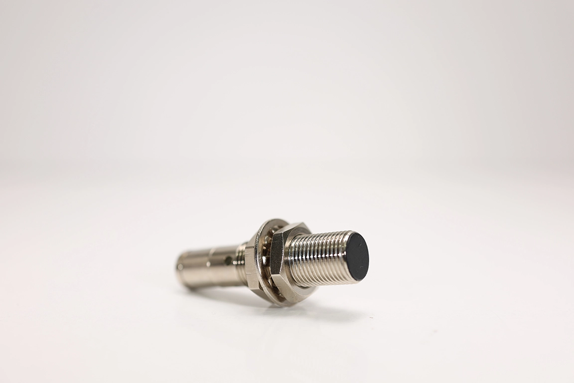 IL-X0412 Endüktif Sensör