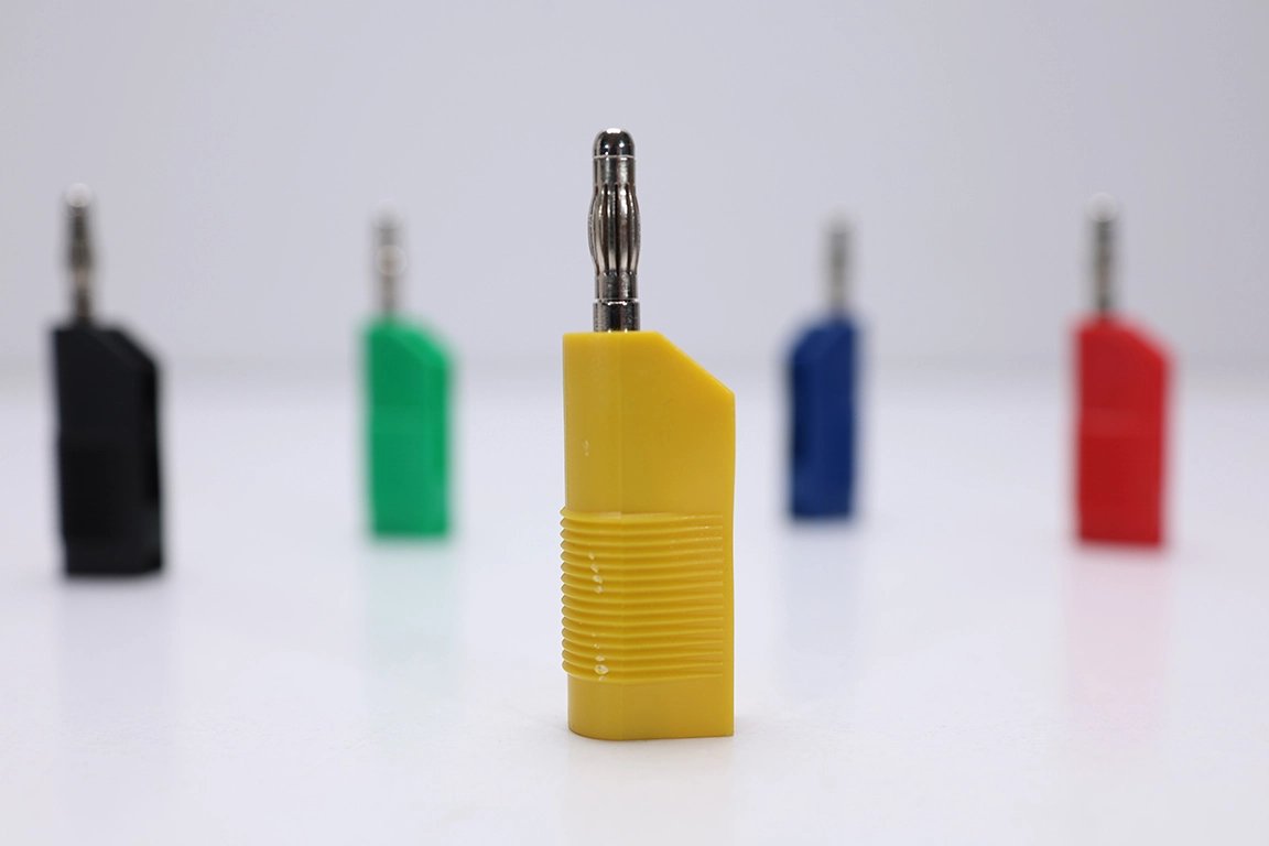 Sarı 4mm Laboratuvar Tipi Erkek Banana Jak Fiş
