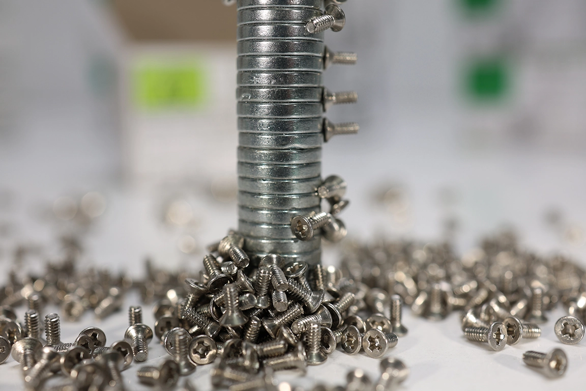 M2x5 YHB Yıldız Havşa Başlı Vida DIN 965 INOX