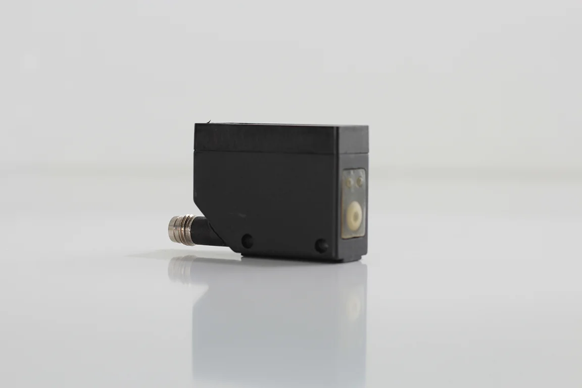 DI-SORIC OHT 41 M 0.2 G3-T3 | Diffuse Optik Sensör