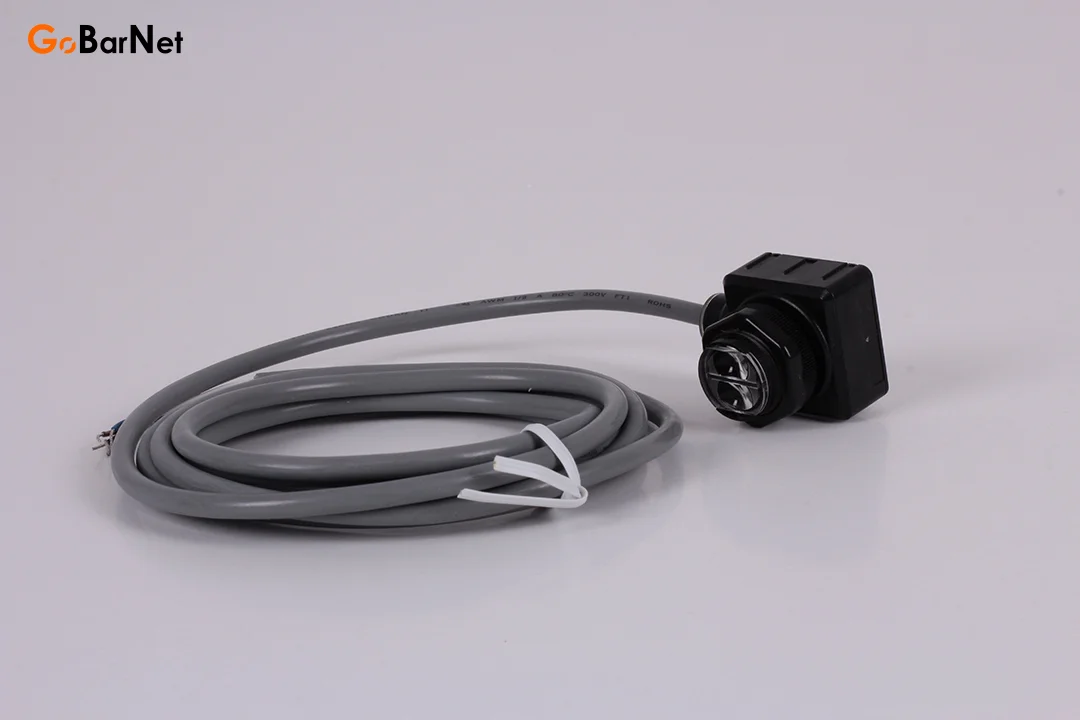 OR 6-18 KR 2000 P3LK PNP Optik Sensör