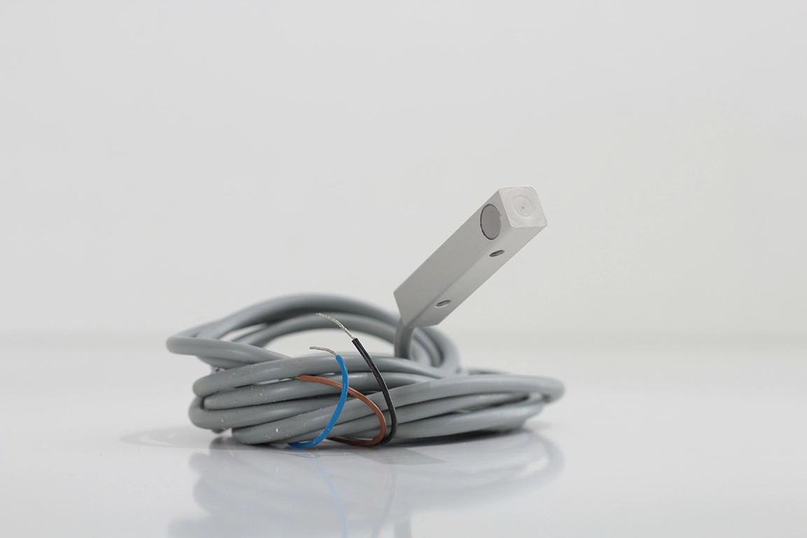 AECO SIPA8-C2 PNP NO Endüktif Sensör