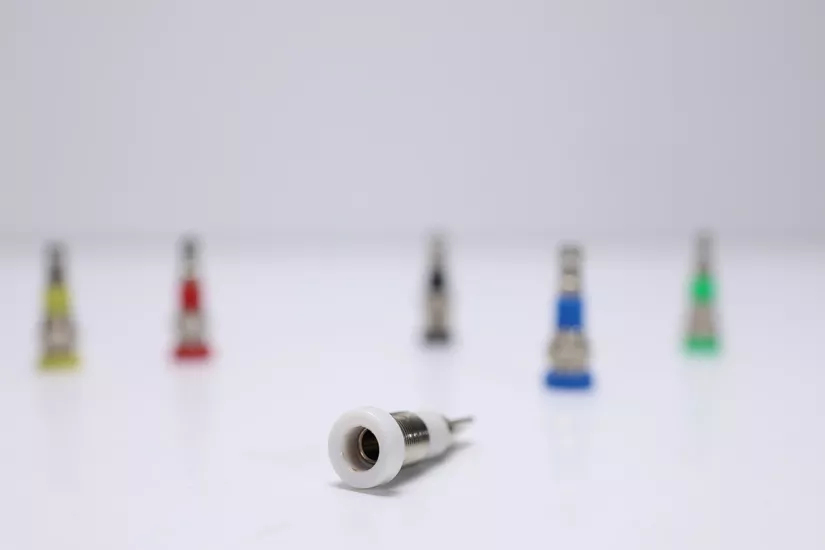 4 mm Panel Tip Born (Banana) Jak – Beyaz | Ø8 mm