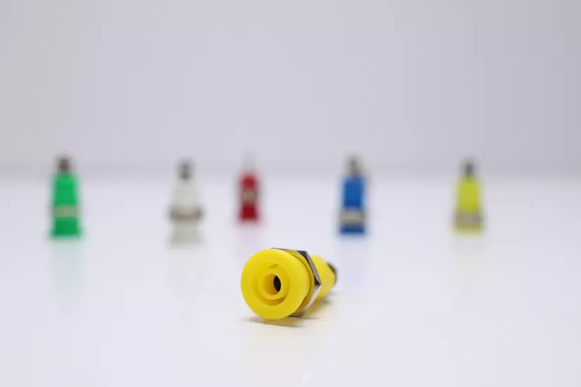 4 mm Born Jak (Banana/Muz Soket) – Panel Tip Sarı