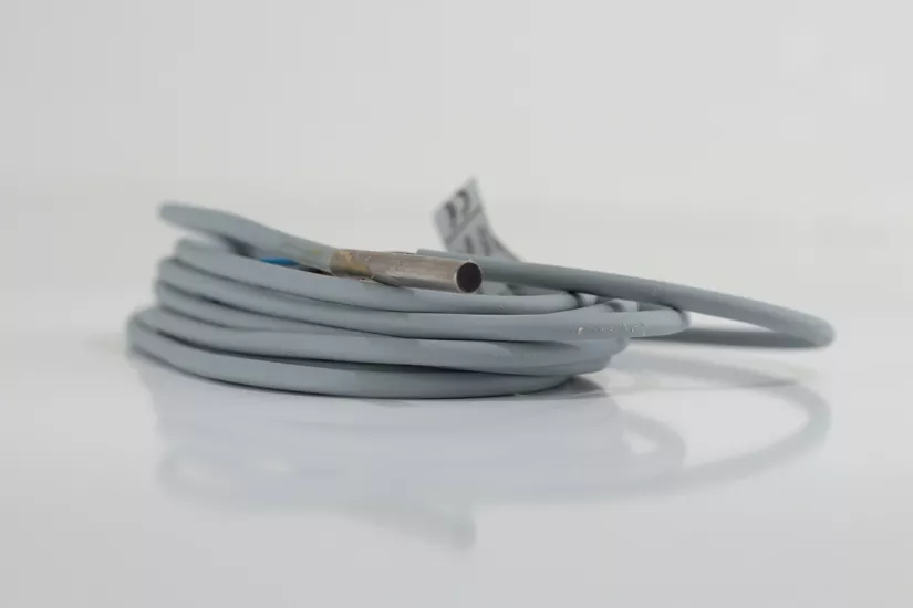 AECO SI4-C0.8 NPN NC İndüktif Sensör | Ø4mm, 0.8mm