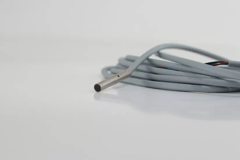 AECO SI4-C0.8 NPN NC İndüktif Sensör | Ø4mm, 0.8mm