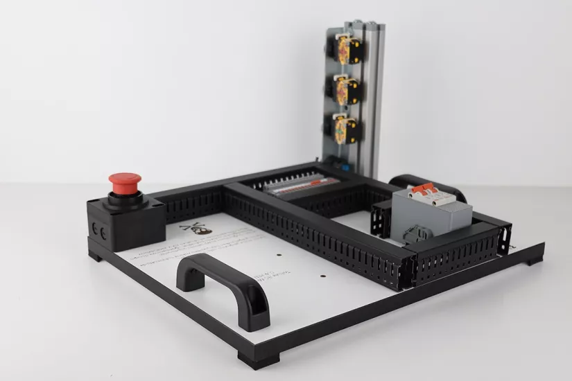 Asenkron Motor Sürücü Eğitim Seti Platformu