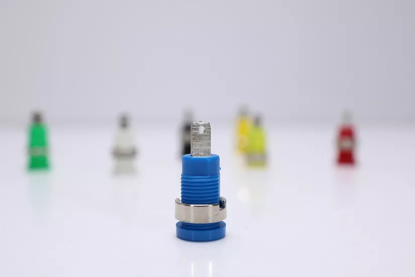 Banana Soket (Born Jak) | Mavi Emniyetli 4 mm