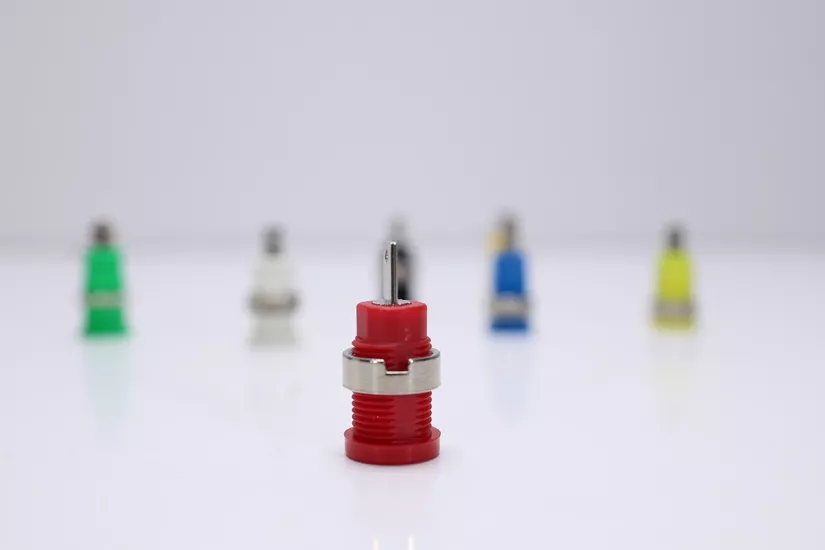 Born Jak (Banana Jak) Emniyetli 4 mm  – Kırmızı