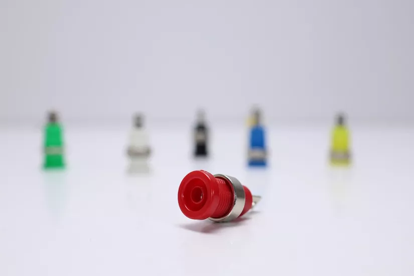 Born Jak (Banana Jak) Emniyetli 4 mm  – Kırmızı