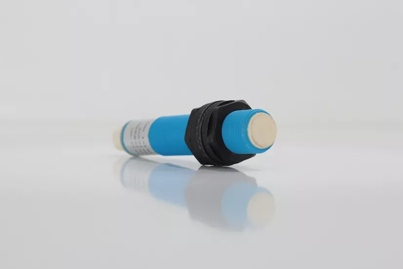 Eltrotec US7-M18-AAP-1060 M18 Ultrasonik Sensör — Analog 4-20mA,