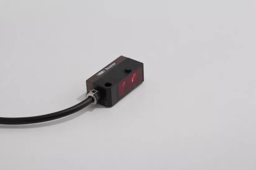 Baumer FHDK 10P5101 | Arka Plan Bastırmalı Sensör