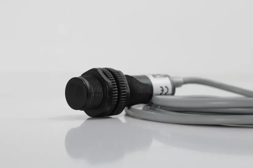 AECO FT18EL-CR PNP NO+NC | IR Fotoelektrik Sensör