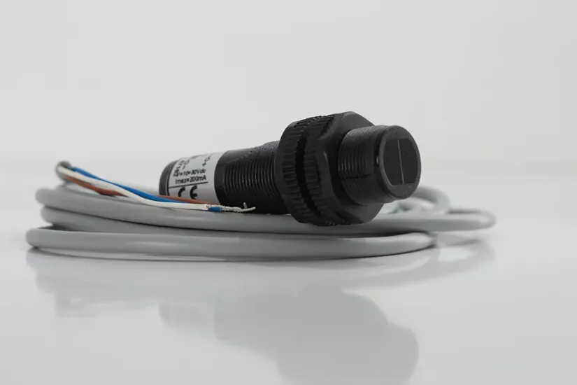 AECO FT18EL-CR PNP NO+NC | IR Fotoelektrik Sensör