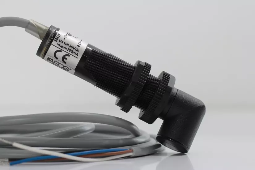 AECO FT18EL-CR PNP NO+NC 90 | Fotoelektrik Sensör