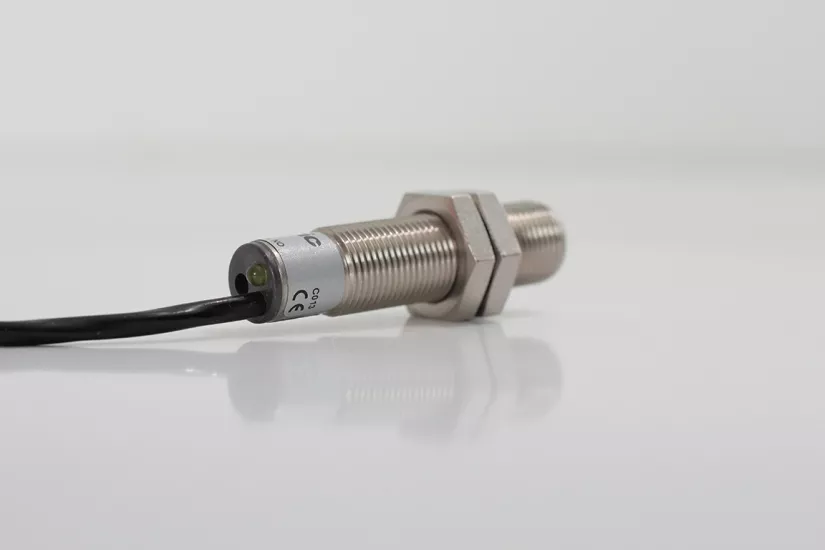 Kapasitif Sensör Di-Soric KDC / DCC 12 M 04 PSK