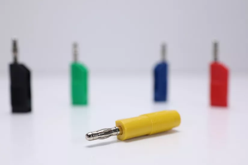 Sarı 4mm Laboratuvar Tipi Erkek Banana Jak Fiş