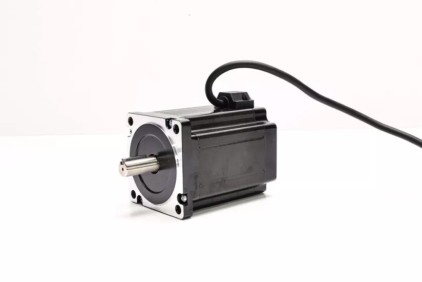 Step Motor | 4.5Nm 6A NEMA 34 | İLX İL-XSM86-45N6A - GoBarNet