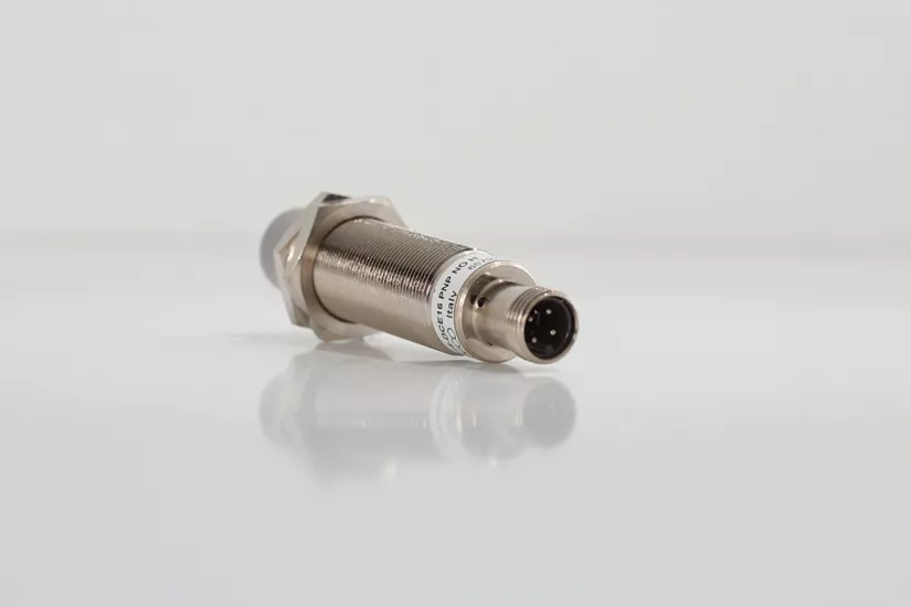 AECO SI18-DCE16 PNP NO H Endüktif Sensör | M18x1 | 16mm Uzun Mesafe
