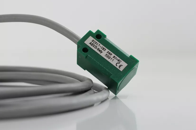 AECO SIP17-CE5 PNP NO+NC | 5 mm indüktif sensör
