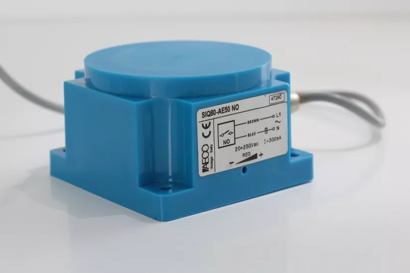 AECO SIQ80-AE50 NO Endüktif Sensör | 80×80mm | 10-60mm Ayarlanabilir