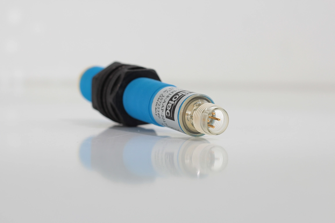 US7-M18-AAP-20150 M18 Ultrasonik Sensör