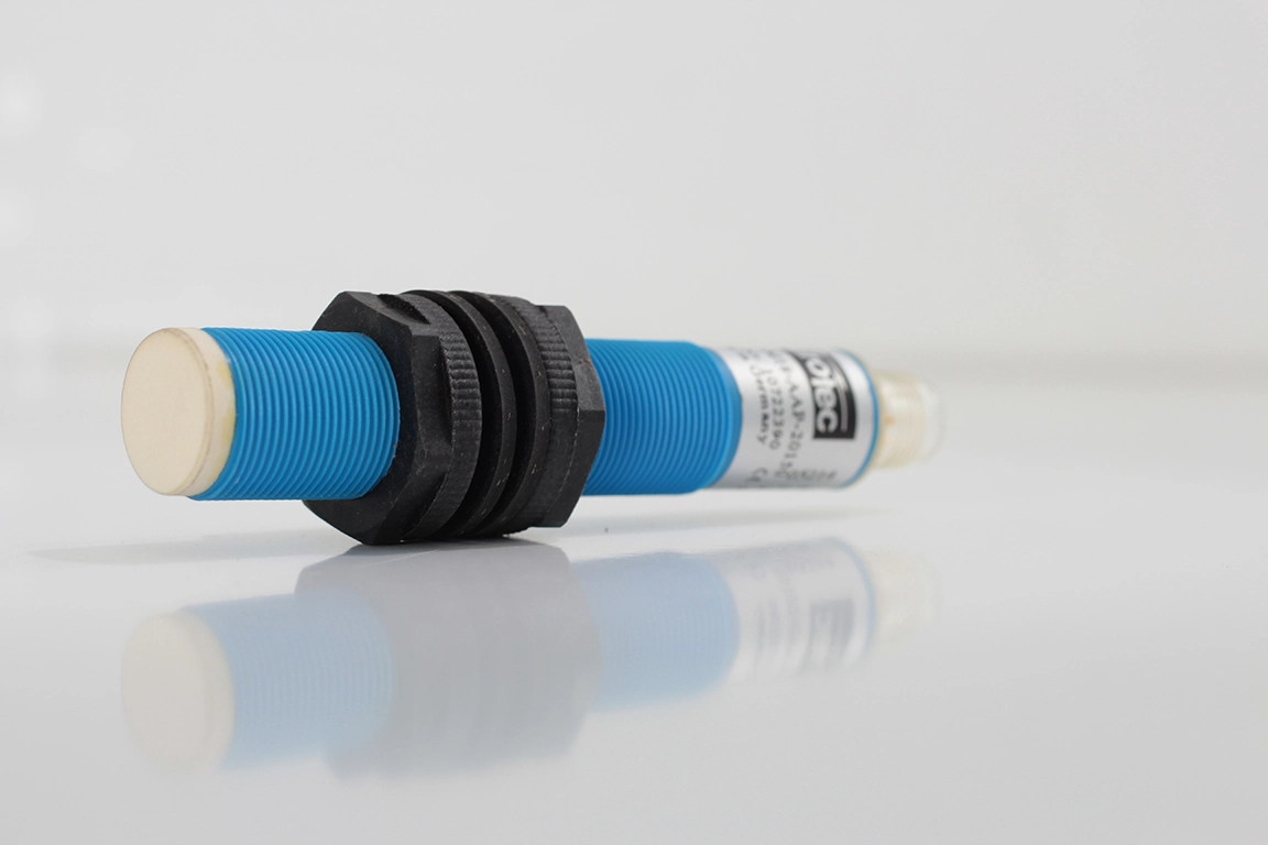 US7-M18-AAP-20150 M18 Ultrasonik Sensör